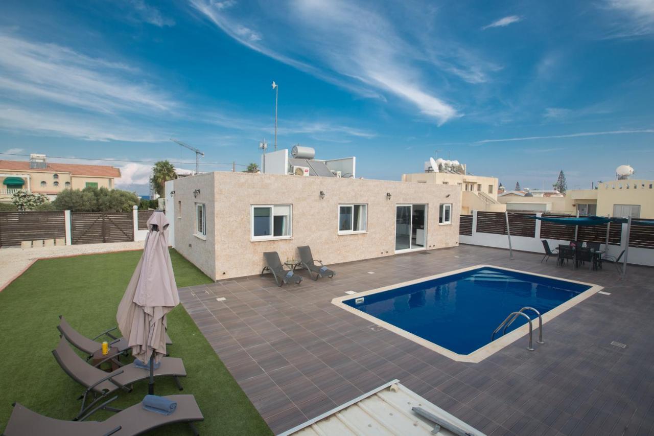 Broadway Villas Protaras Bagian luar foto