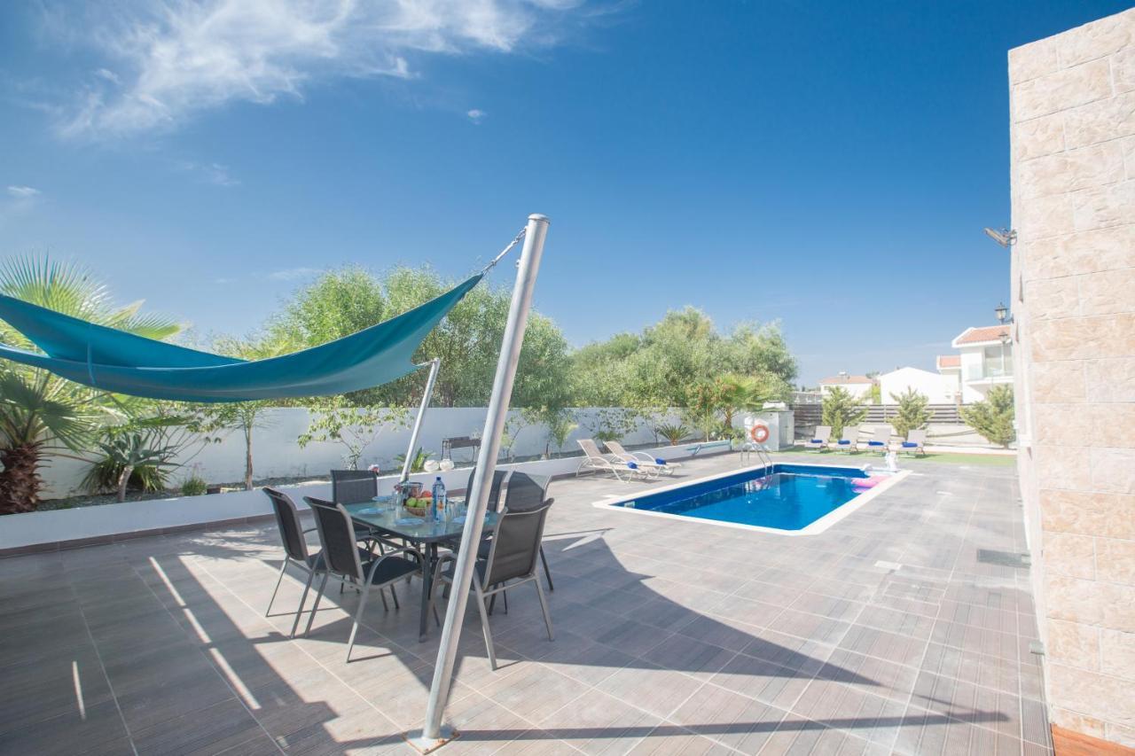 Broadway Villas Protaras Bagian luar foto