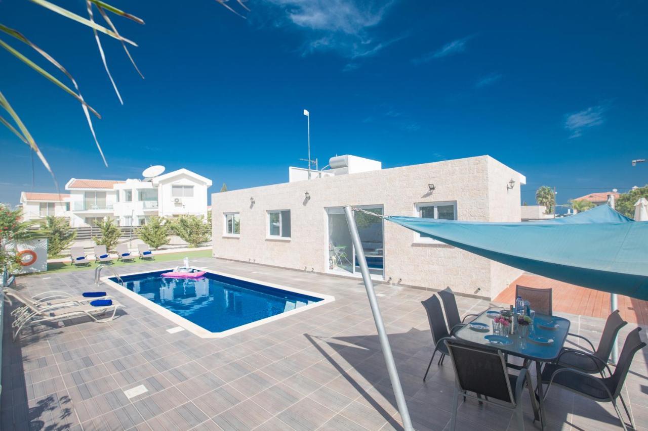 Broadway Villas Protaras Bagian luar foto