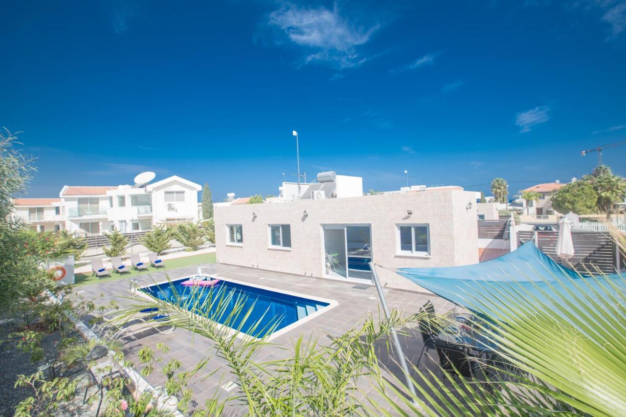 Broadway Villas Protaras Bagian luar foto