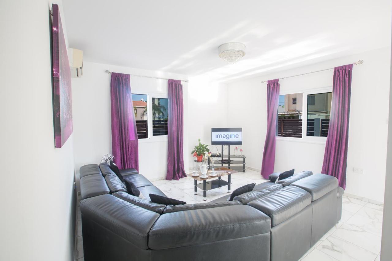 Broadway Villas Protaras Bagian luar foto