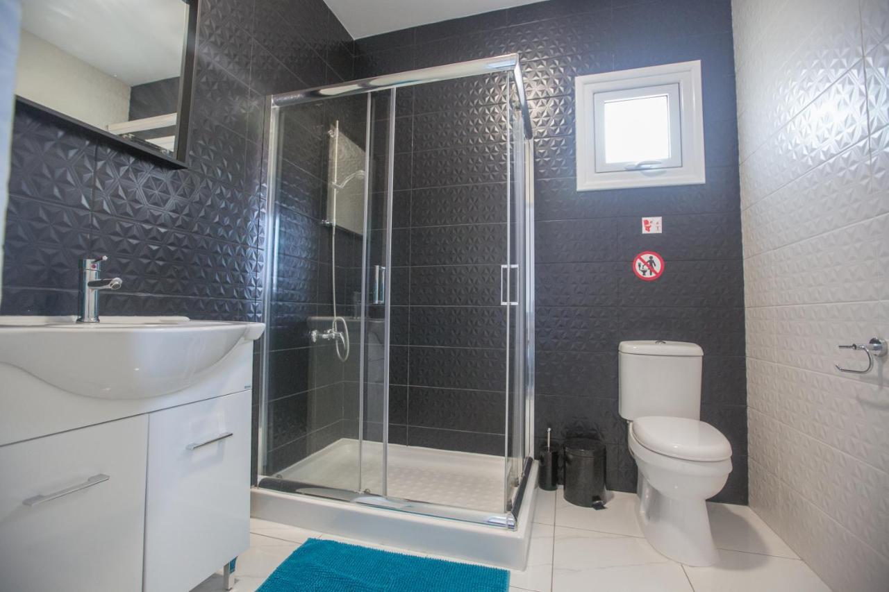 Broadway Villas Protaras Bagian luar foto