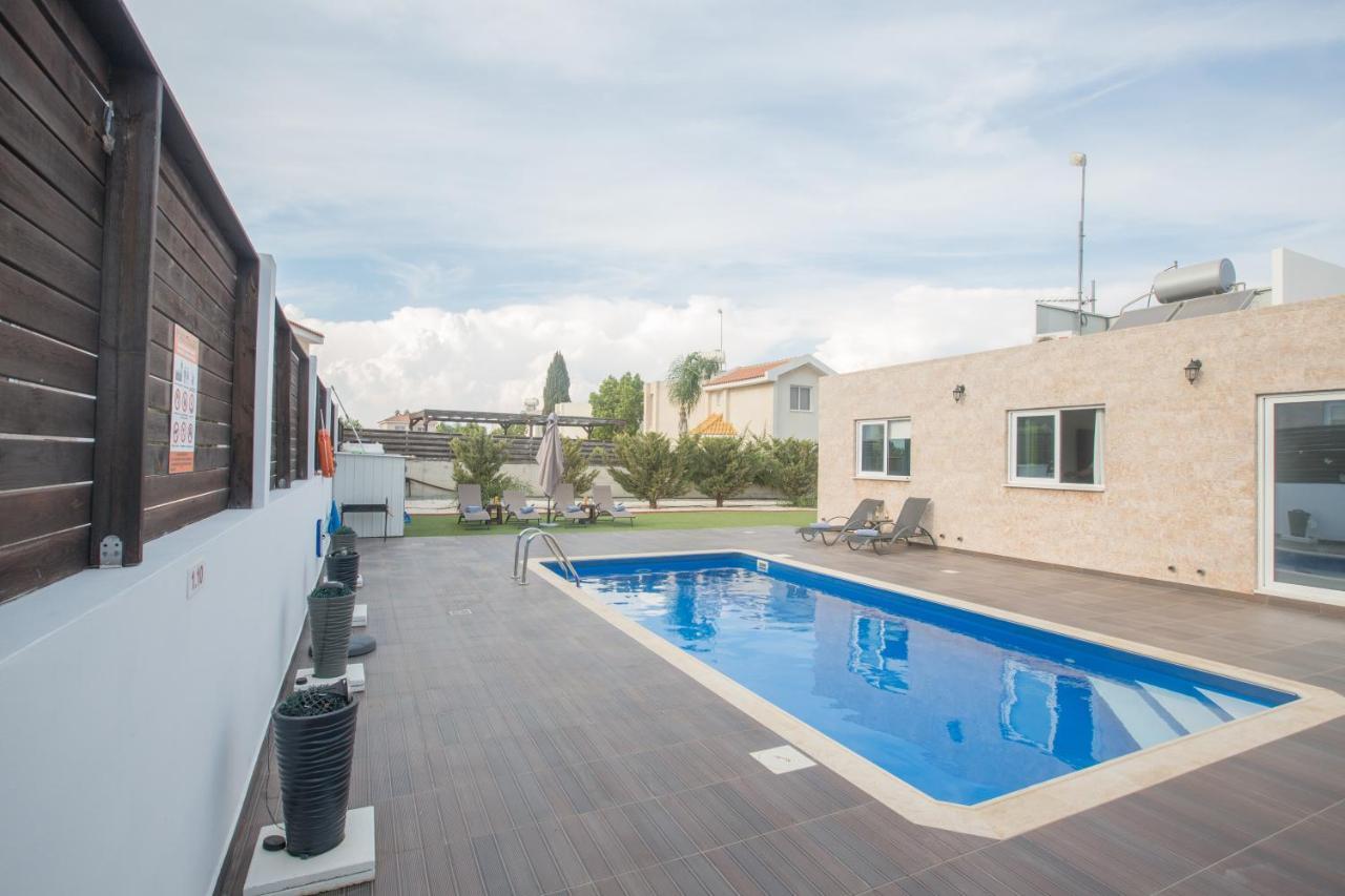 Broadway Villas Protaras Bagian luar foto