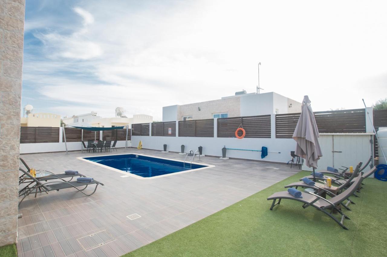 Broadway Villas Protaras Bagian luar foto